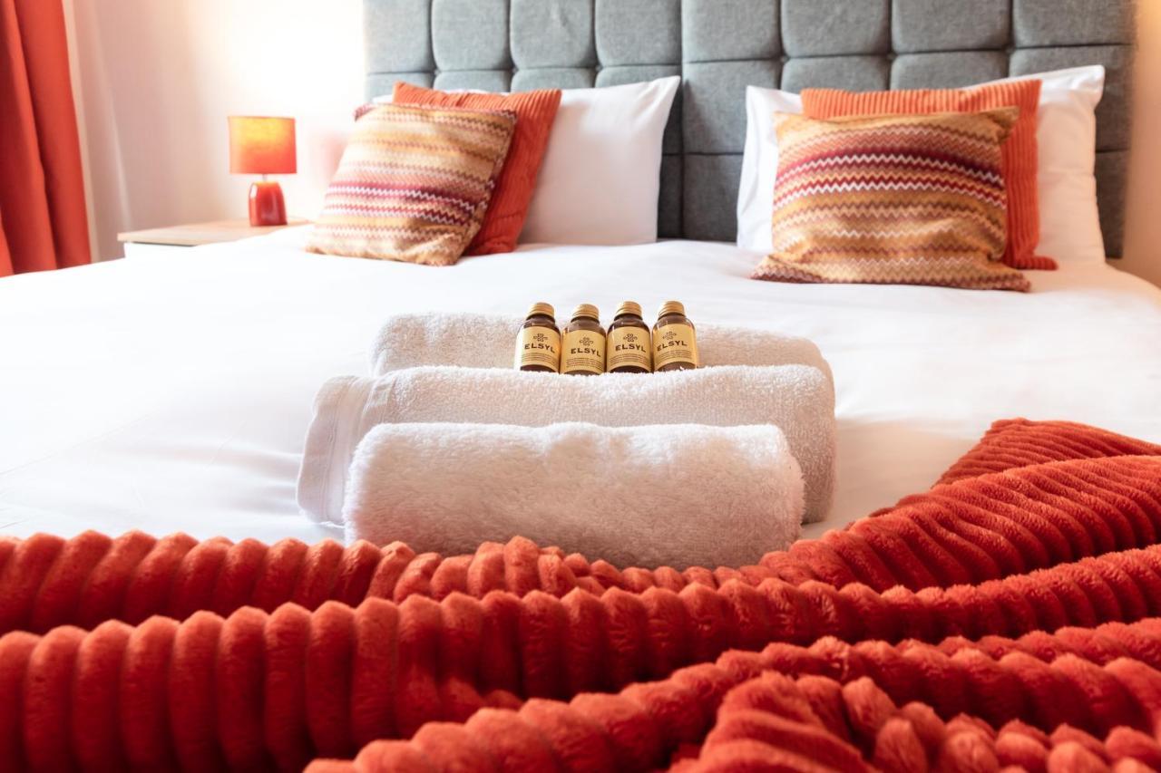 Best Price! 2 Bed City Centre - 4 Single Beds Or 2 Super King, Smart Tvs, Sofa Bed & Free Secure Parking 南安普敦 外观 照片