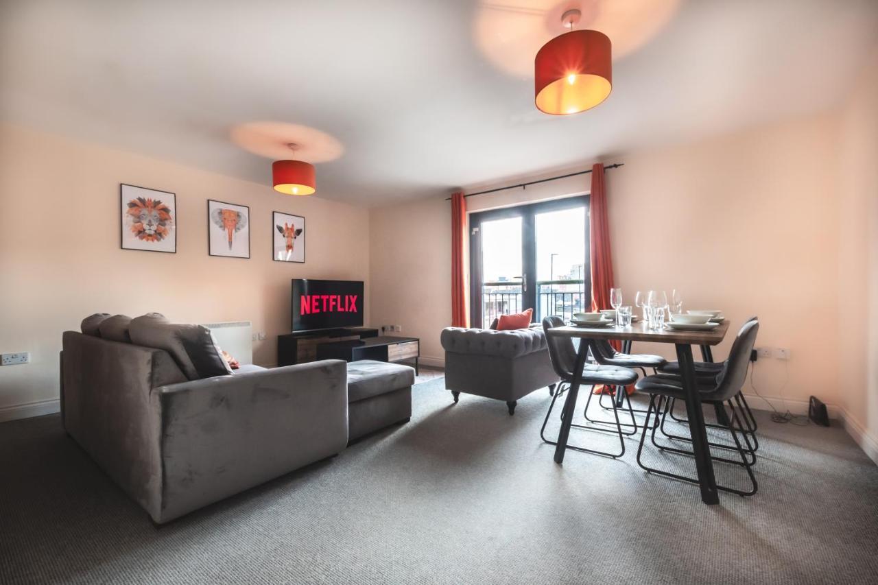 Best Price! 2 Bed City Centre - 4 Single Beds Or 2 Super King, Smart Tvs, Sofa Bed & Free Secure Parking 南安普敦 外观 照片