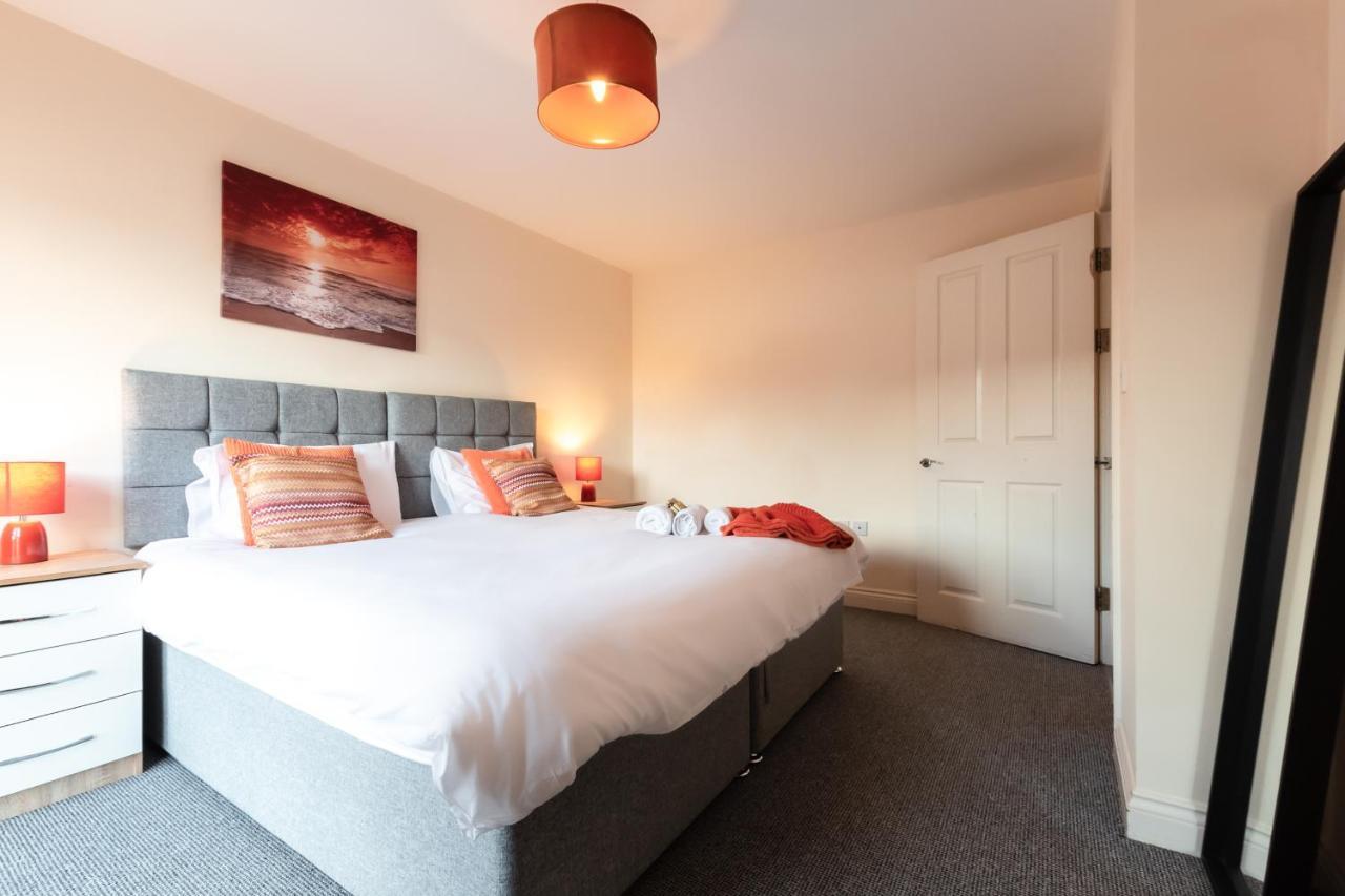 Best Price! 2 Bed City Centre - 4 Single Beds Or 2 Super King, Smart Tvs, Sofa Bed & Free Secure Parking 南安普敦 外观 照片